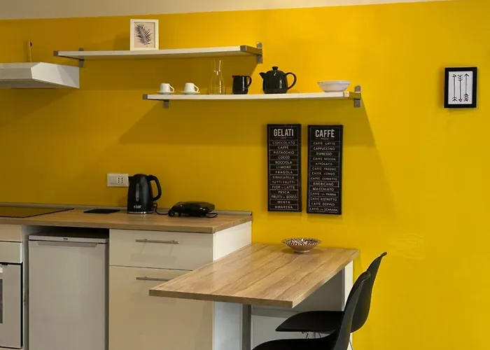 Station West - 5 Terre Специя